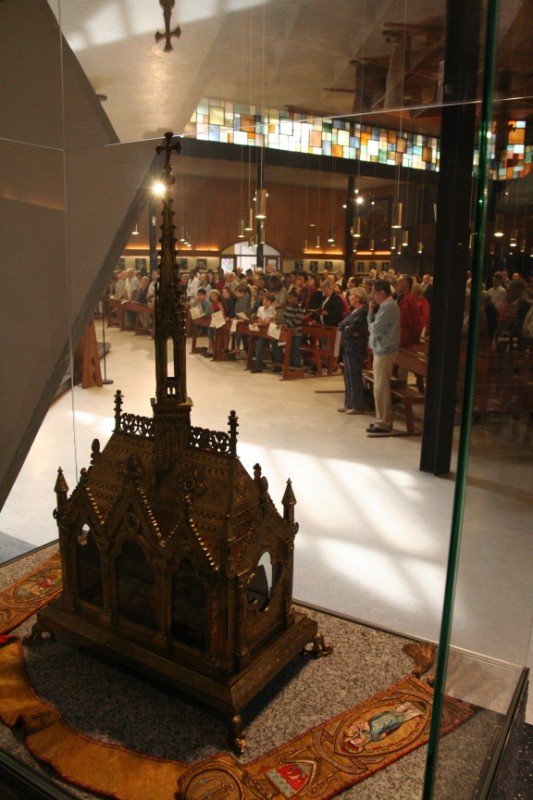Juin 2010 : Reliques de saint Marcel à l'occasion de l'inauguration de. 