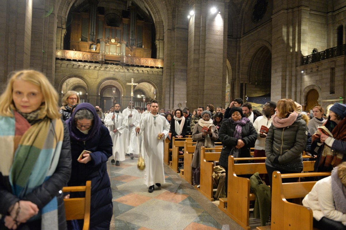 Procession Mariale, messe au Sacré-Coeur de Montmartre. © Marie-Christine Bertin / Diocèse de Paris.