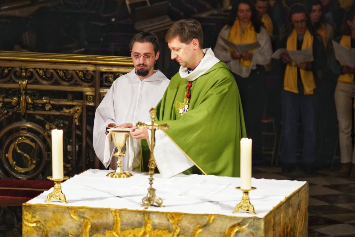 Messe des Jeunes Pros de Paris. © Illian Calle - Diocèse Paris.