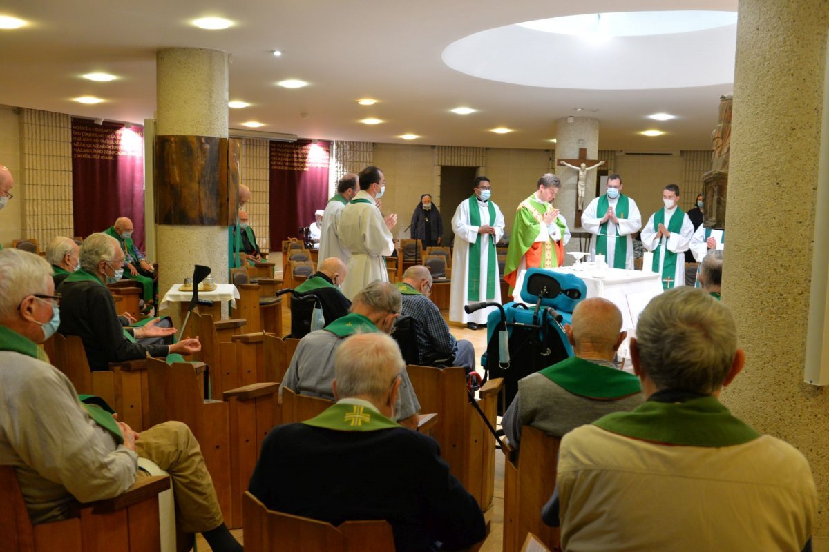 Messe des nouveaux prêtres à la Maison Marie-Thérèse. © Marie-Christine Bertin / Diocèse de Paris.