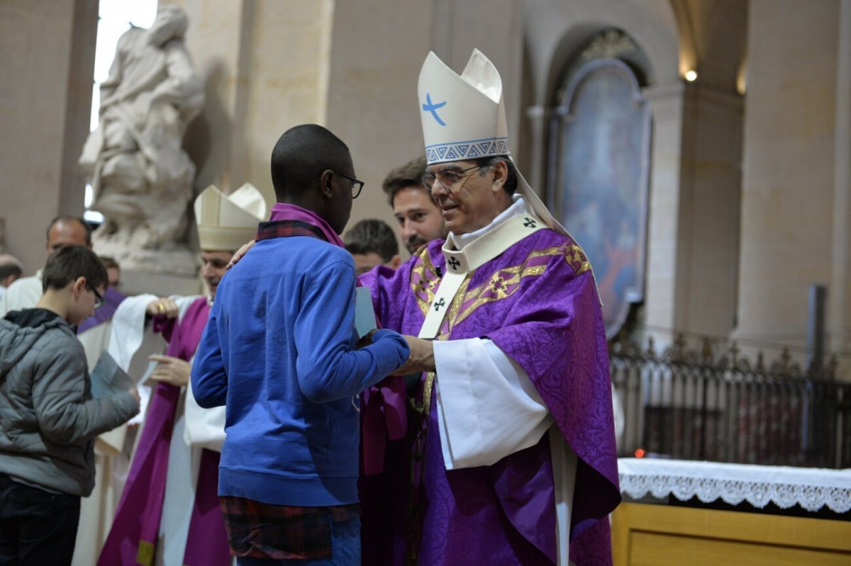 Appel décisif des jeunes catéchumènes 2019. © Marie-Christine Bertin / Diocèse de Paris.