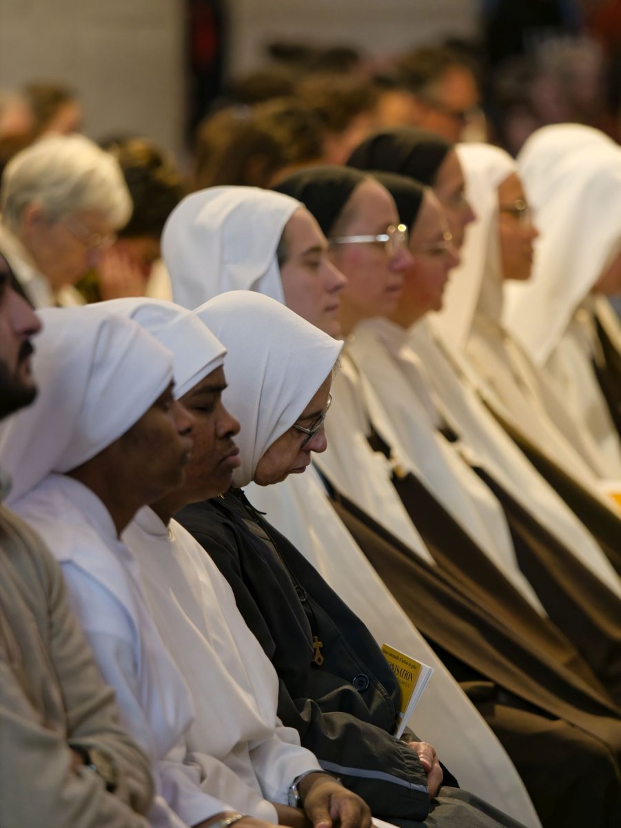 Messe d'action de grâce pour la canonisation des 16 carmélites de Compiègne. © Yannick Boschat / Diocèse de Paris.