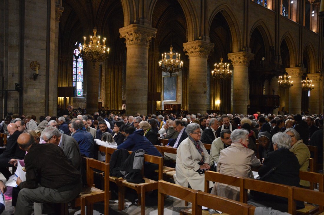 Échanges autour de “Evangelii gaudium”. © Ariane Rollier.