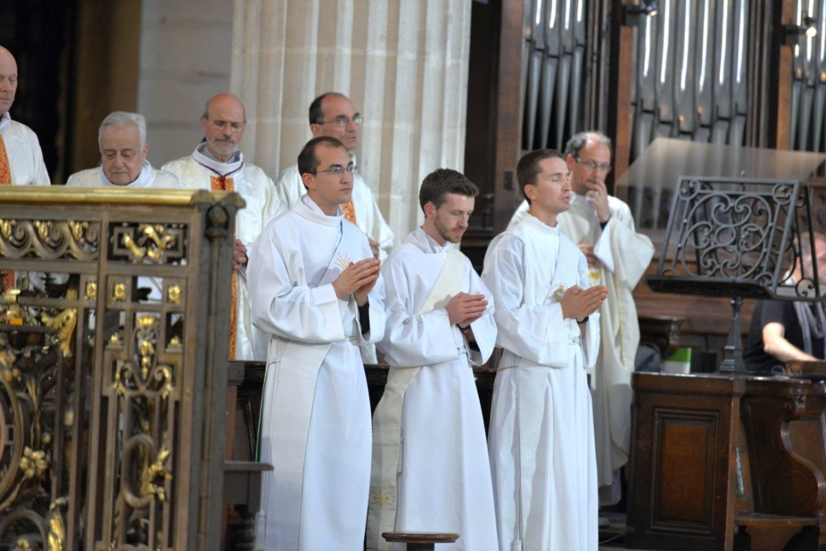 Messe et veillée de prière pour les futurs prêtres. © Marie-Christine Bertin / Diocèse de Paris.