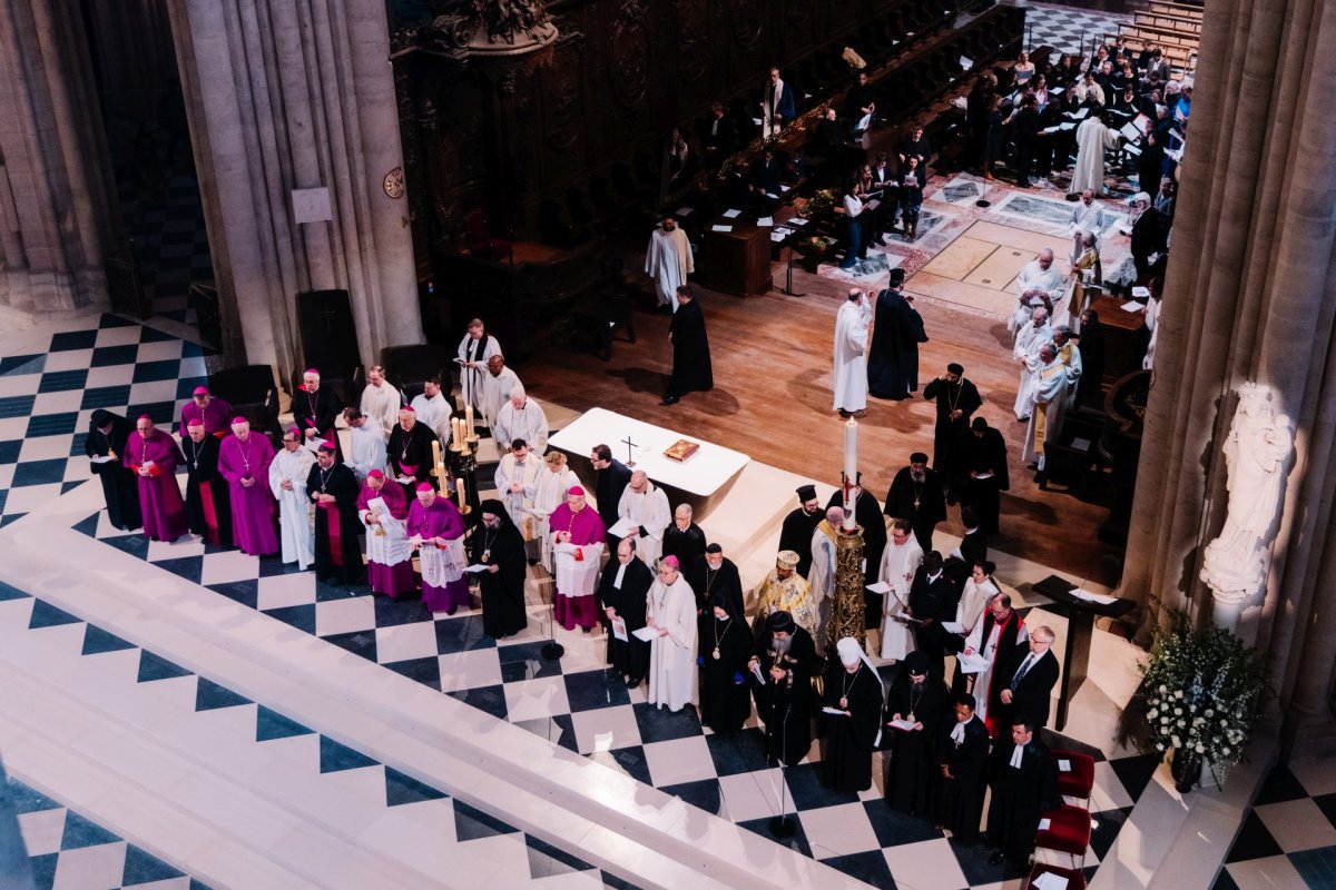 Célébration œcuménique du mystère de Pâques 2025. © Anh de France.