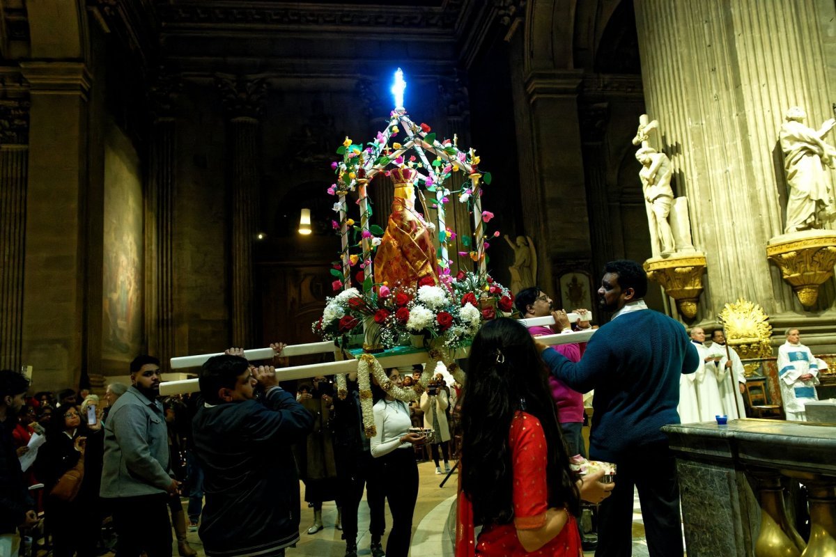 Veillée de prière à Notre Dame de la Santé à Saint-Sulpice. © Trung Hieu Do / Diocèse de Paris.