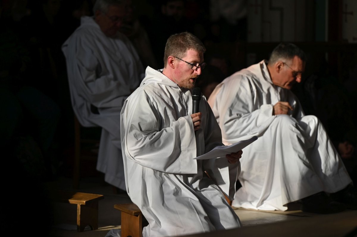 Prière du milieu du jour à Saint-Germain des Prés. © Marie-Christine Bertin / Diocèse de Paris.
