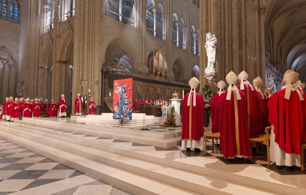 Messe de béatification de Raymond Cayré, Gérard-Martin Cendrier, Roger (…). © Yannick Boschat / Diocèse de Paris.