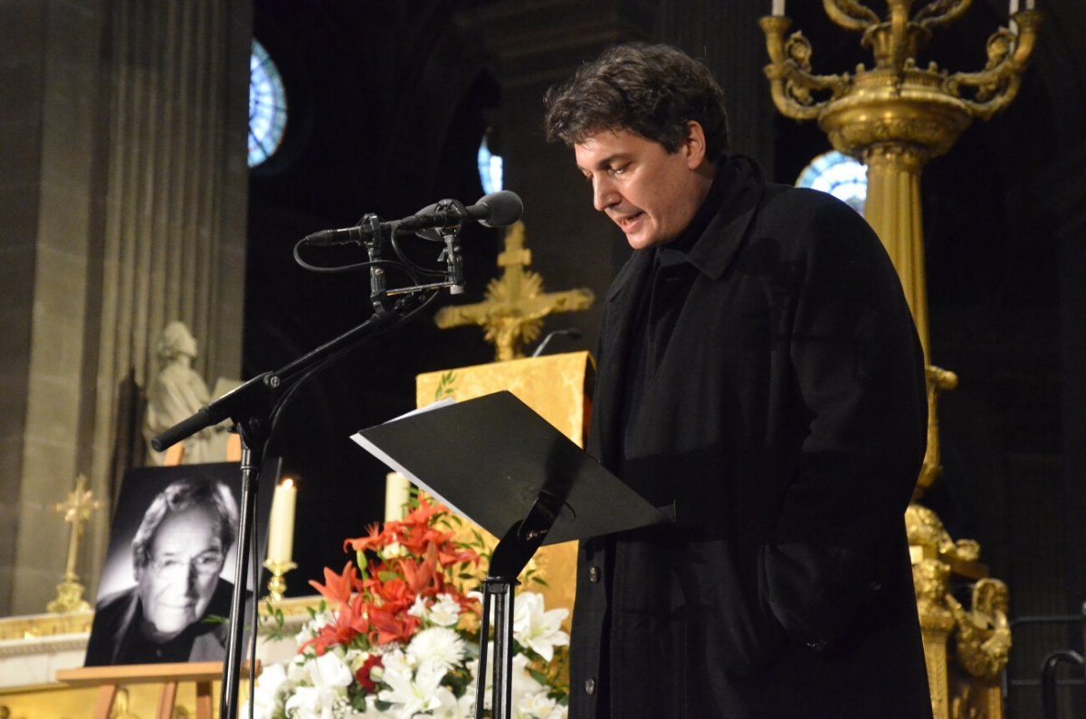 Messe en mémoire de Robert Hossein. © Michel Pourny / Diocèse de Paris.