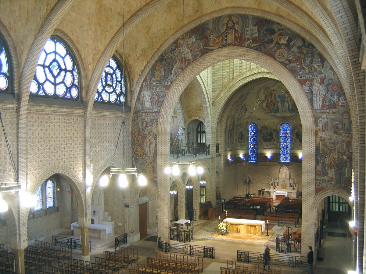 Vue de la nef et du choeur de Saint-Léon. © CDAS Paris.