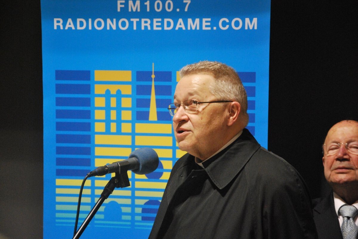 1er mai 2012, bénédiction des nouveaux locaux de Radio Notre Dame. © Pierre-Louis Lensel.