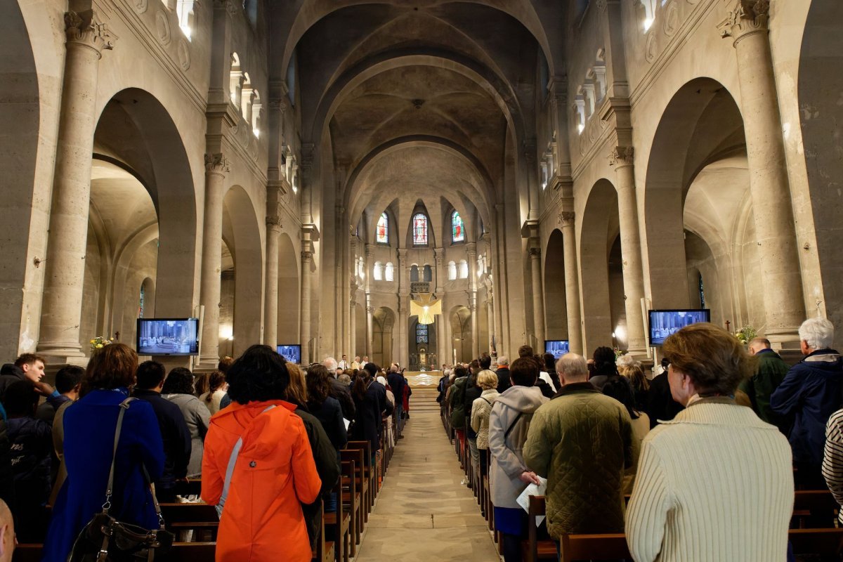 Messe dans le cadre du Festiv'art chrétien de Vaugirard. © Trung Hieu Do / Diocèse de Paris.