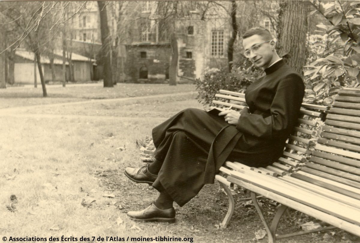 Christian de Chergé au Séminaire des Carmes à Paris. © Association des Écrits des 7 de l'Atlas / moines-tibhirine.org / (…).