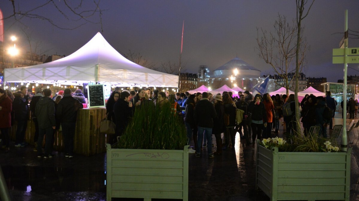 Village de tentes dans le jardin des Halles. © Marie-Christine Bertin / Diocèse de Paris.