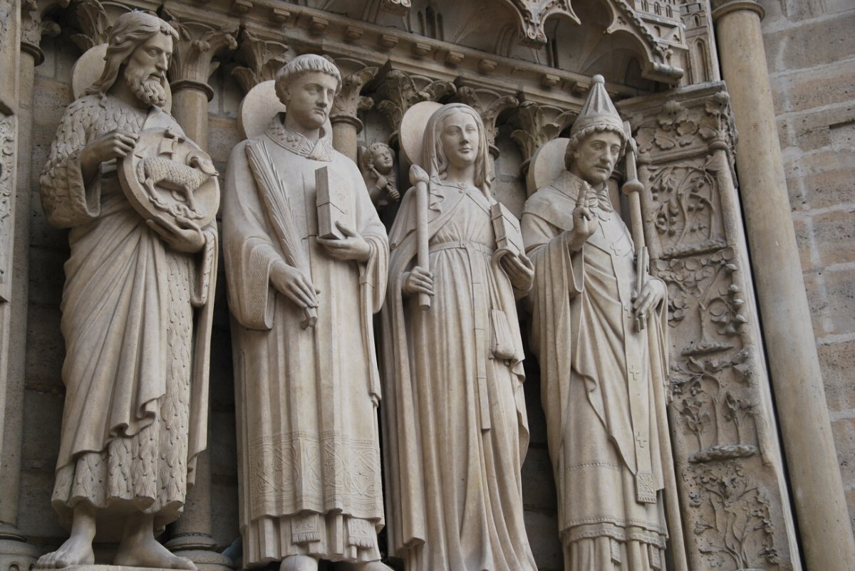 Portail de Notre-Dame de Paris. © Diana Pichard.