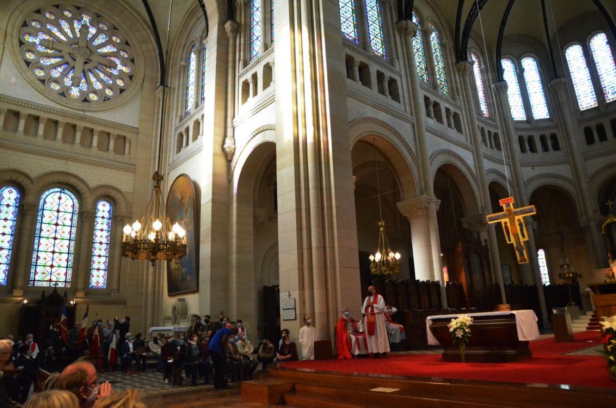 Marche des martyrs. © Michel Pourny / Diocèse de Paris.