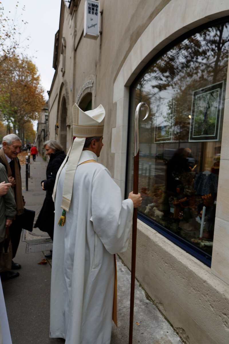 Bénédiction de la boutique “Artisanat Monastique”. © Yannick Boschat / Diocèse de Paris.