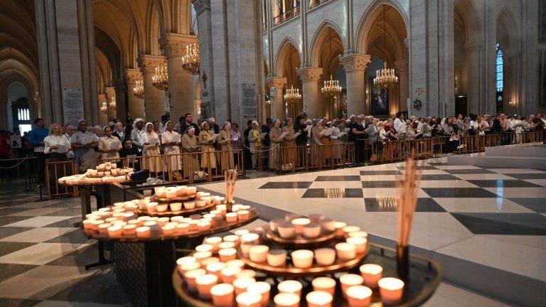 Vêpres à l'occasion des 800 ans du transitus de saint François (…). (c) Marie-Christine Bertin / Diocèse de Paris.