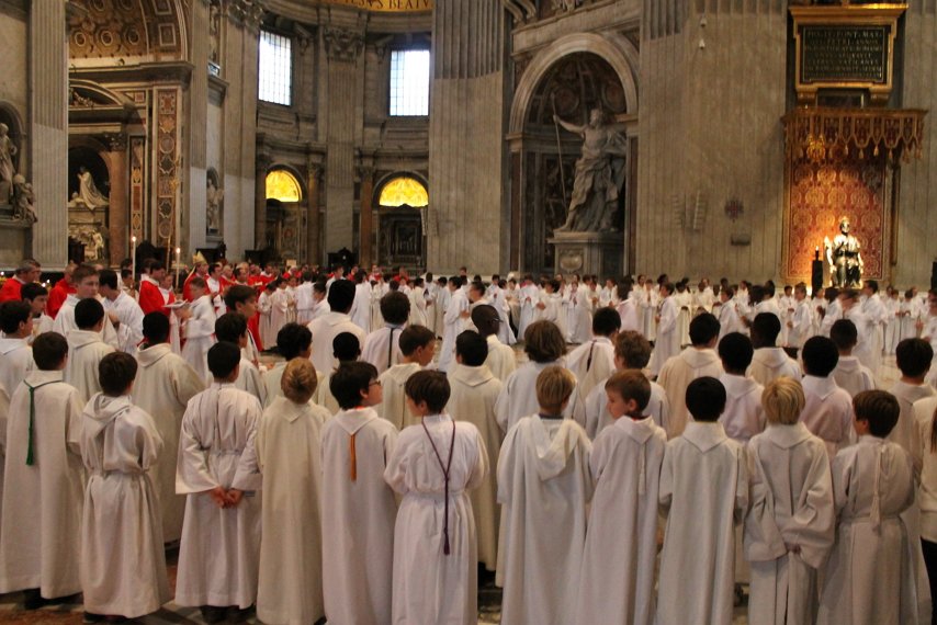 Messe à la Basilique Saint Pierre. © D.R.