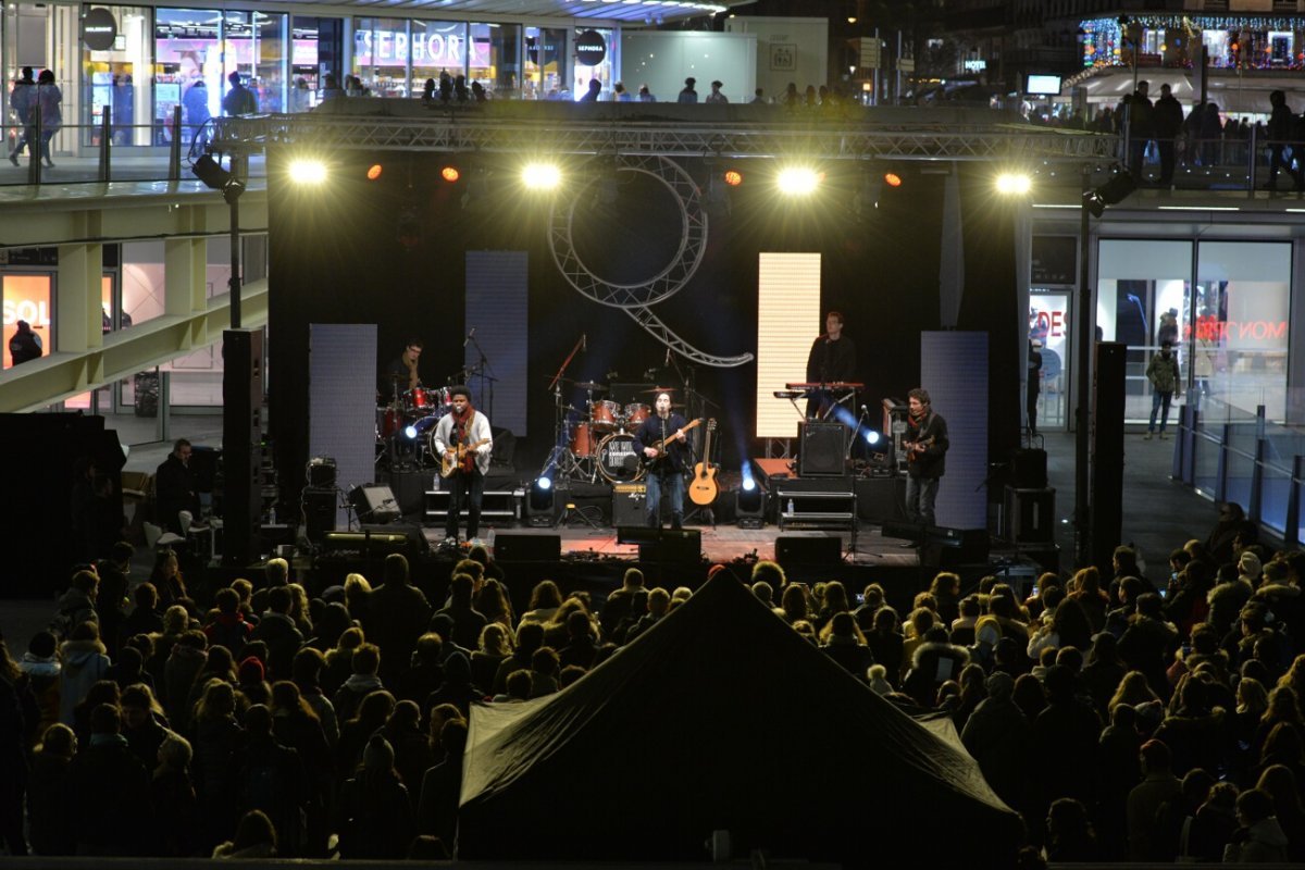 Concert sous la canopée des Halles. © Marie-Christine Bertin / Diocèse de Paris.