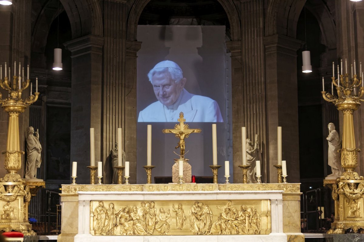 Messe d'action de grâce pour Benoît XVI à Saint-Sulpice. © Yannick Boschat / Diocèse de Paris.