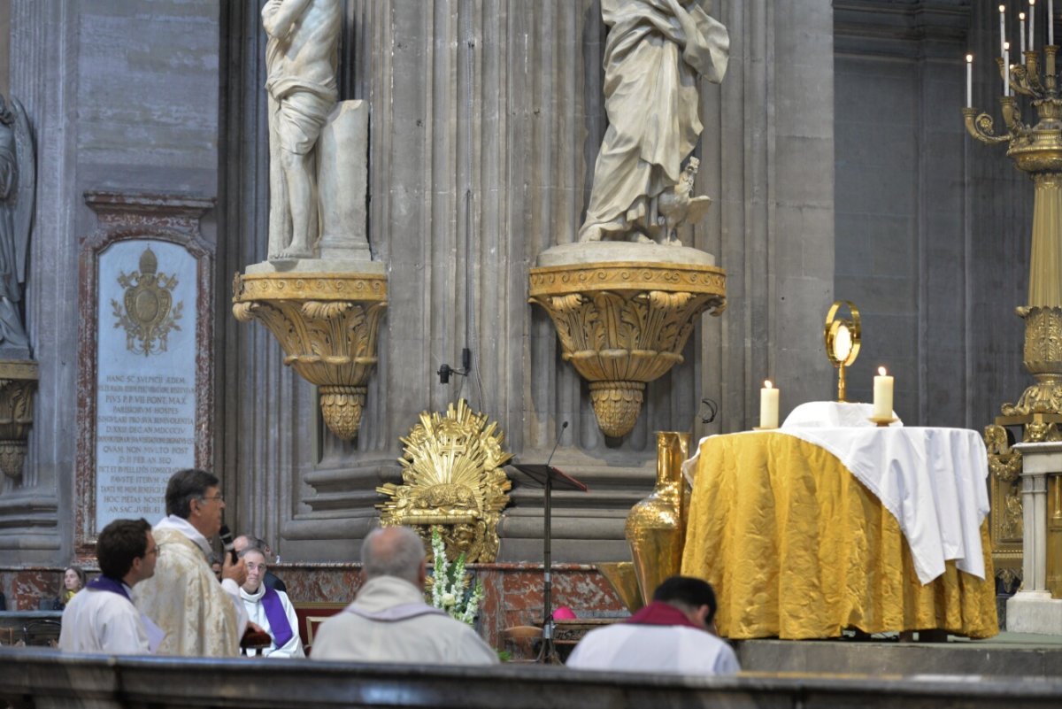 Prière de guérison et de délivrance. © Marie-Christine Bertin / Diocèse de Paris.