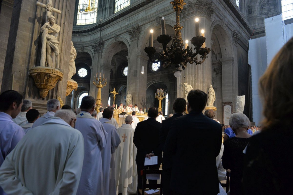 Ordination sacerdotale 2022 : consécration. © Marie-Christine Bertin / Diocèse de Paris.