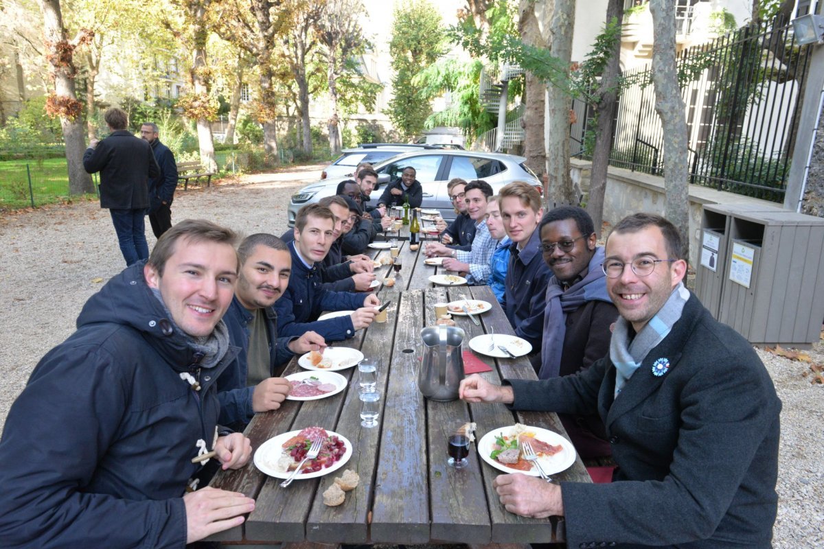 Rencontre des séminaristes d'Île-de-France. © Marie-Christine Bertin / Diocèse de Paris.