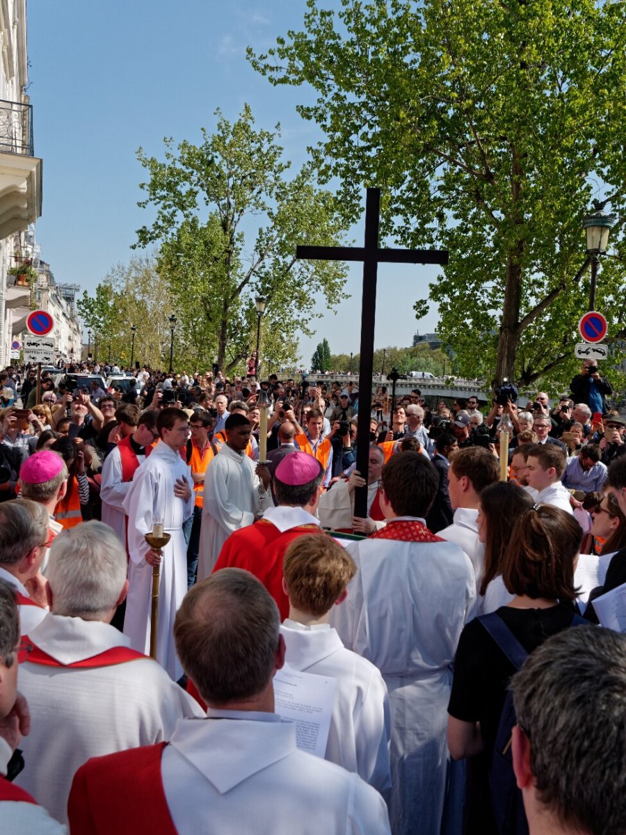 Chemin de croix de Notre-Dame de Paris. © Yannick Boschat / Diocèse de Paris.