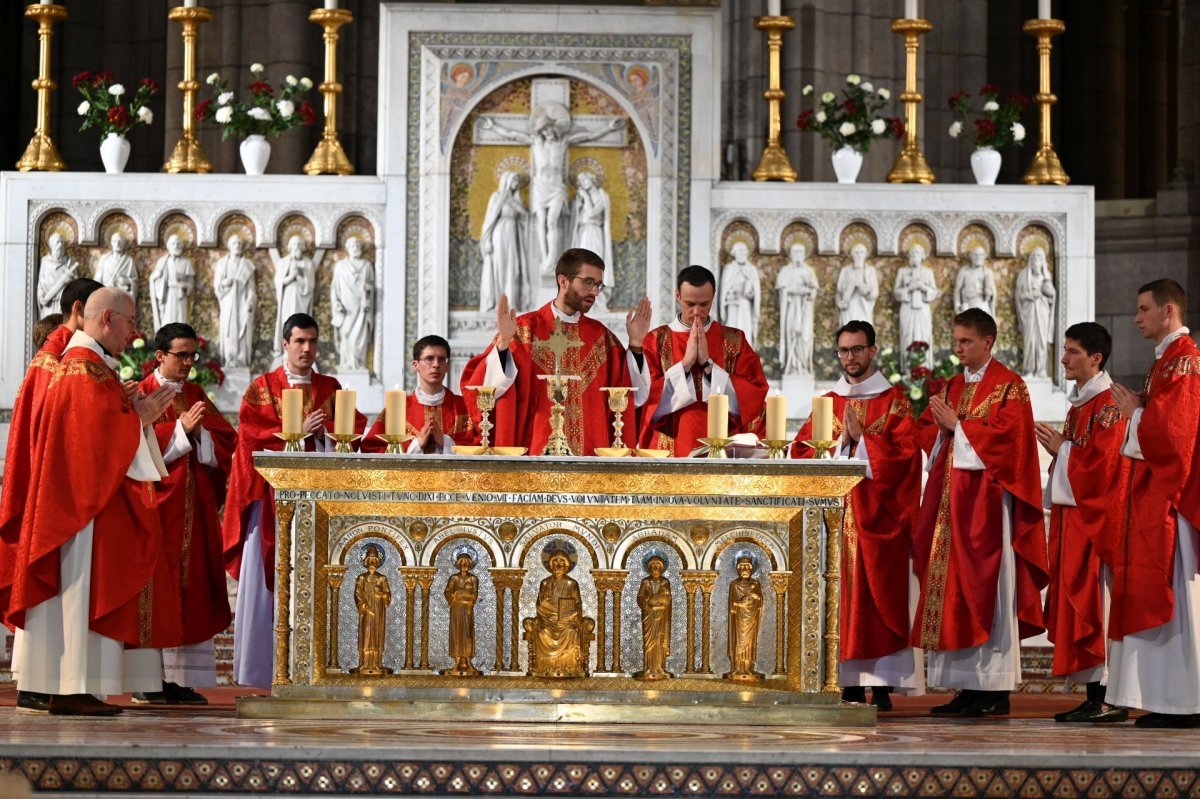 Messe des nouveaux prêtres au Sacré-Cœur de Montmartre 2024. © Marie-Christine Bertin / Diocèse de Paris.