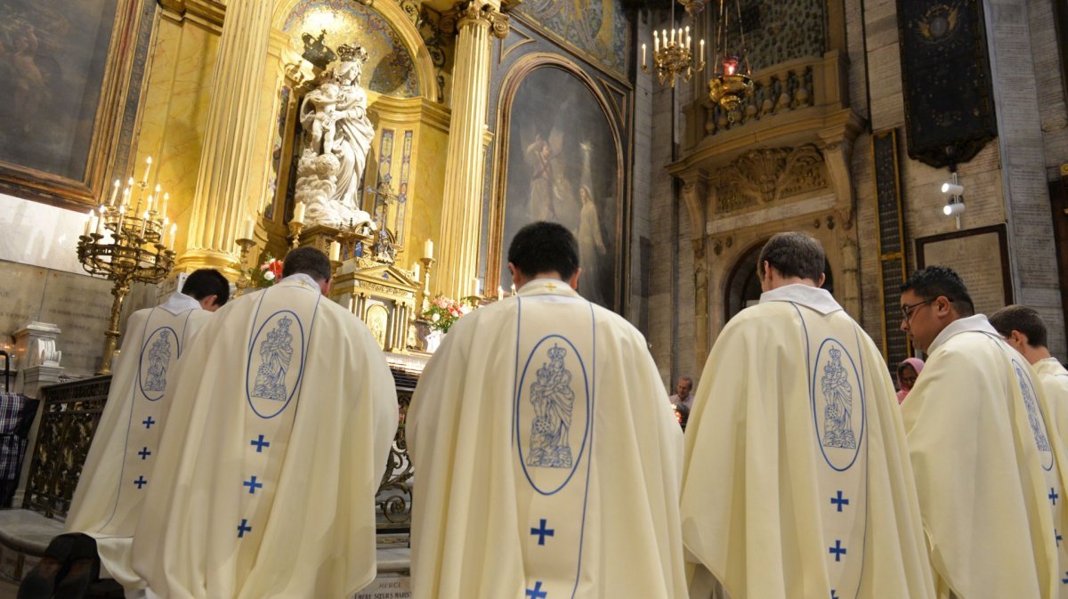 Messe des nouveaux prêtres à Notre-Dame des Victoires. © Marie-Christine Bertin / Diocèse de Paris.