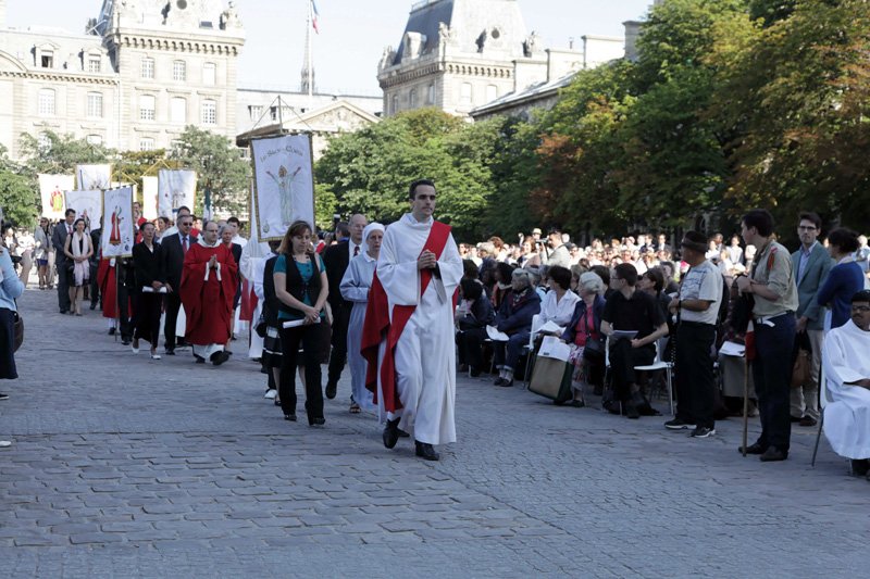 Ordinations sacerdotales 2012 à Notre-Dame de Paris. © Yannick Boschat / Diocèse de Paris.