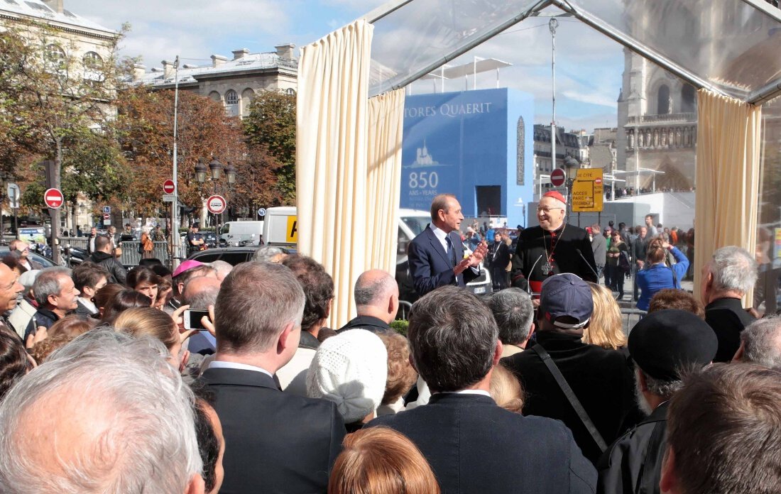 Inauguration du « Petit Pont – Cardinal Lustiger ». © Yannick Boschat / Diocèse de Paris.