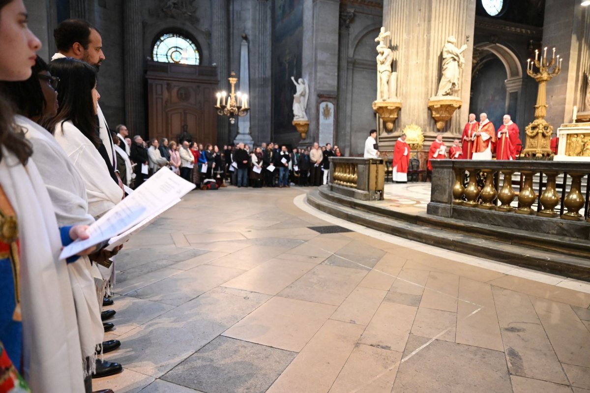 Confirmation des adultes de décembre 2023. © Marie-Christine Bertin / Diocèse de Paris.