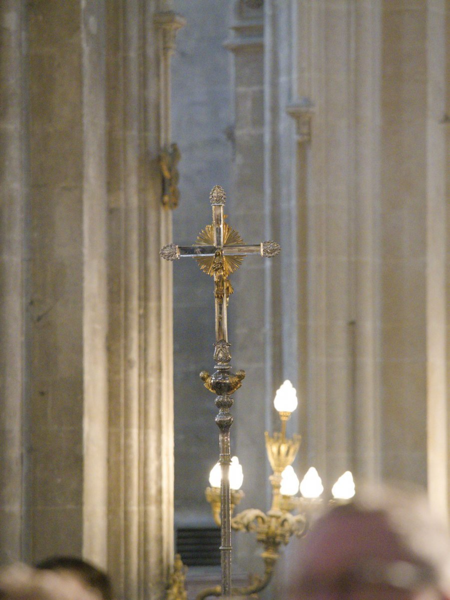 Messe des 800 ans et bénédiction de la façade rénovée de Saint-Eustache. © Yannick Boschat / Diocèse de Paris.