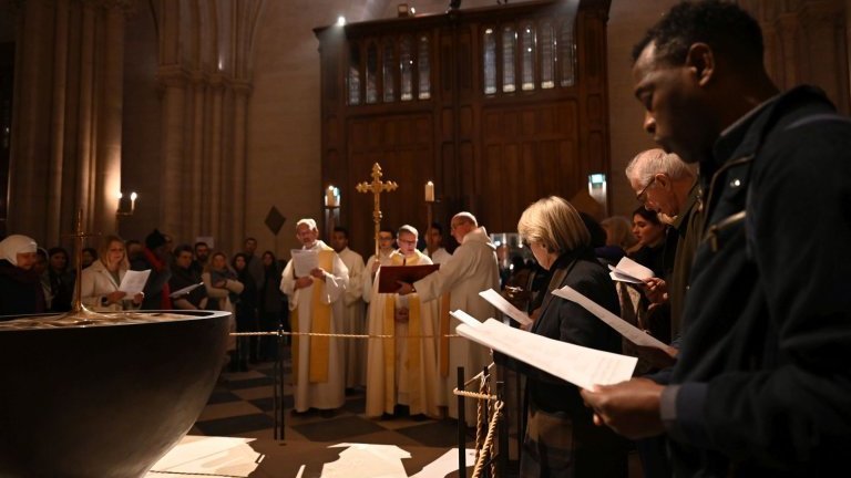 Veillée de l'espérance à Notre-Dame de Paris. (c) Marie-Christine Bertin / Diocèse de Paris.