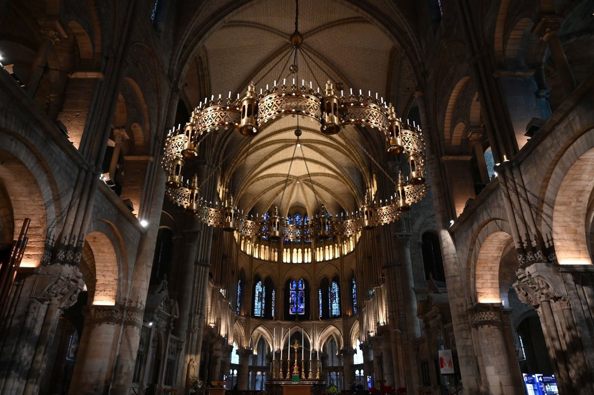 Rassemblement des jeunes au service de la liturgie 2024. © Marie-Christine Bertin / Diocèse de Paris.