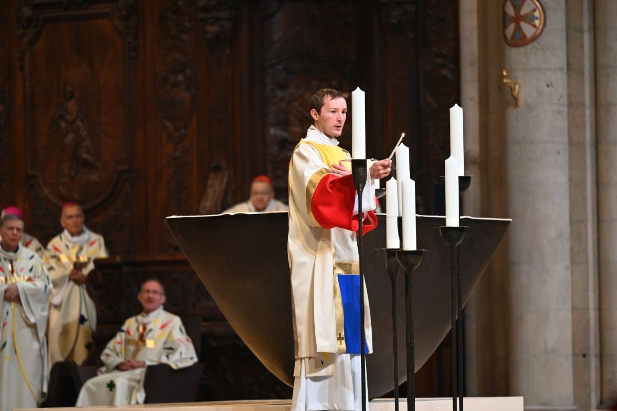 Messe de consécration de l'autel de Notre-Dame de Paris. © Marie-Christine Bertin / Diocèse de Paris.