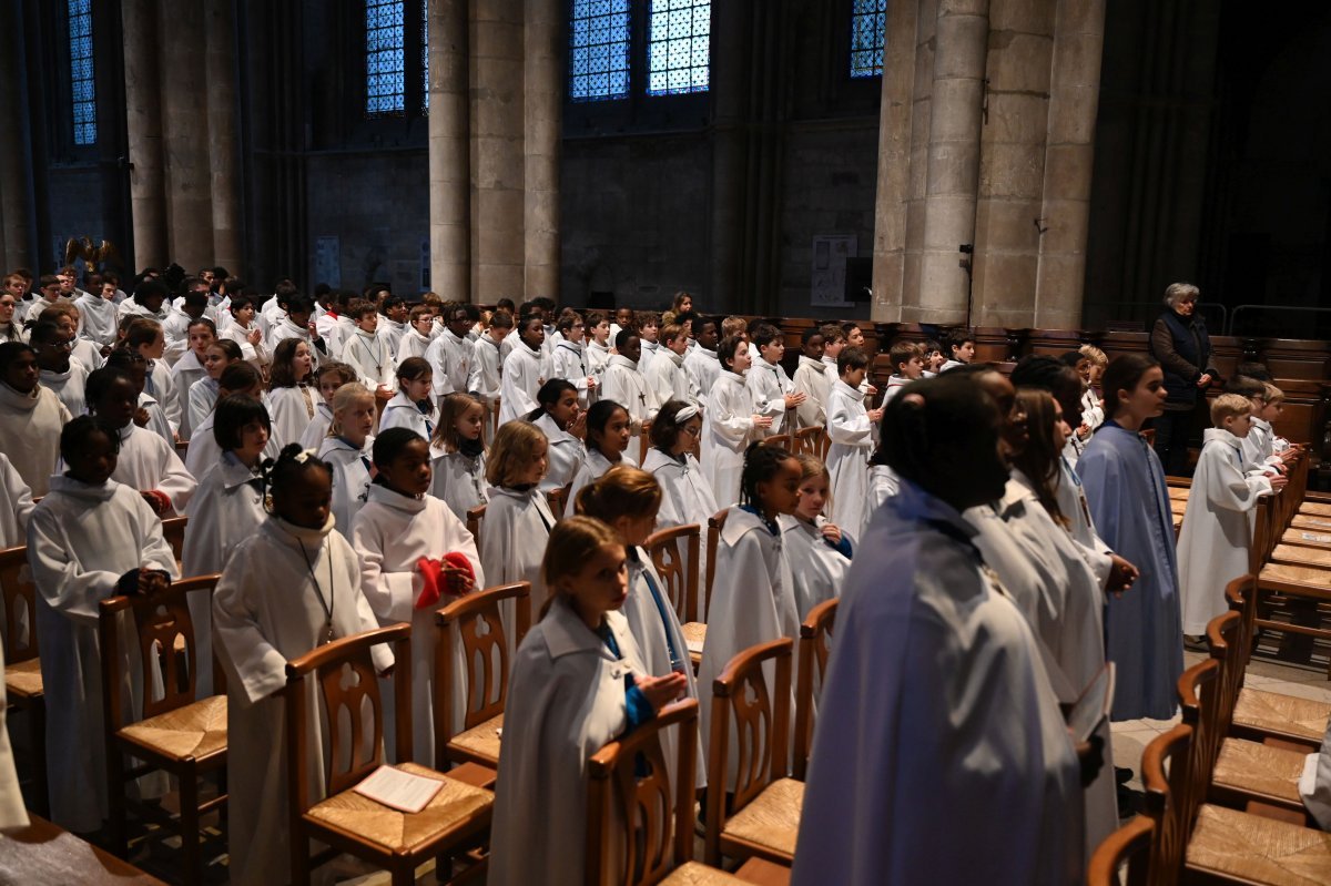 Rassemblement des jeunes au service de la liturgie 2024. © Marie-Christine Bertin / Diocèse de Paris.