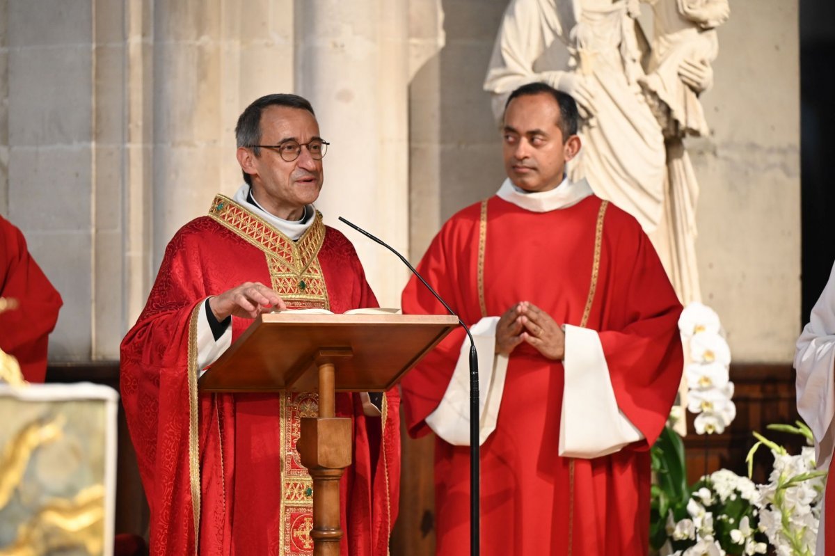 Messe d'action de grâce pour le ministère de Mgr Olivier de Cagny à Paris. © Marie-Christine Bertin / Diocèse de Paris.