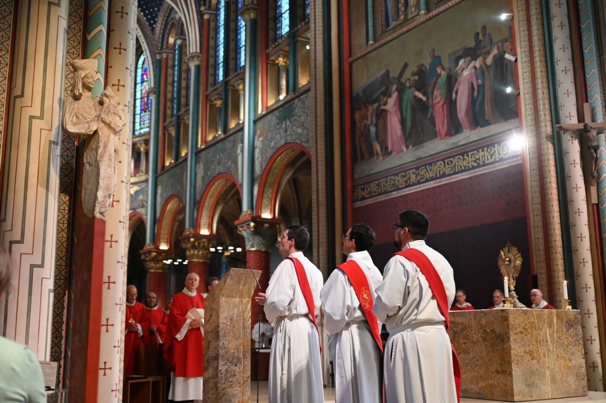 Messe et veillée de prière pour les vocations 2024. © Marie-Christine Bertin / Diocèse de Paris.