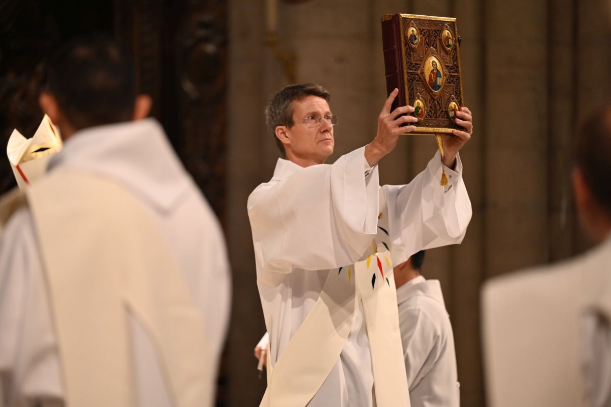 Ordinations des diacres permanents 2025. © Marie-Christine Bertin / Diocese de Paris.