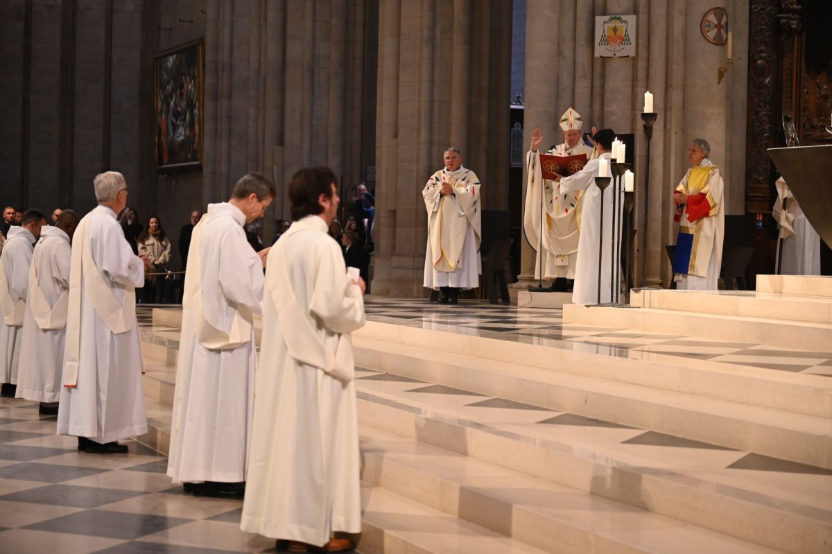 Ordinations des diacres permanents 2025. © Marie-Christine Bertin / Diocese de Paris.