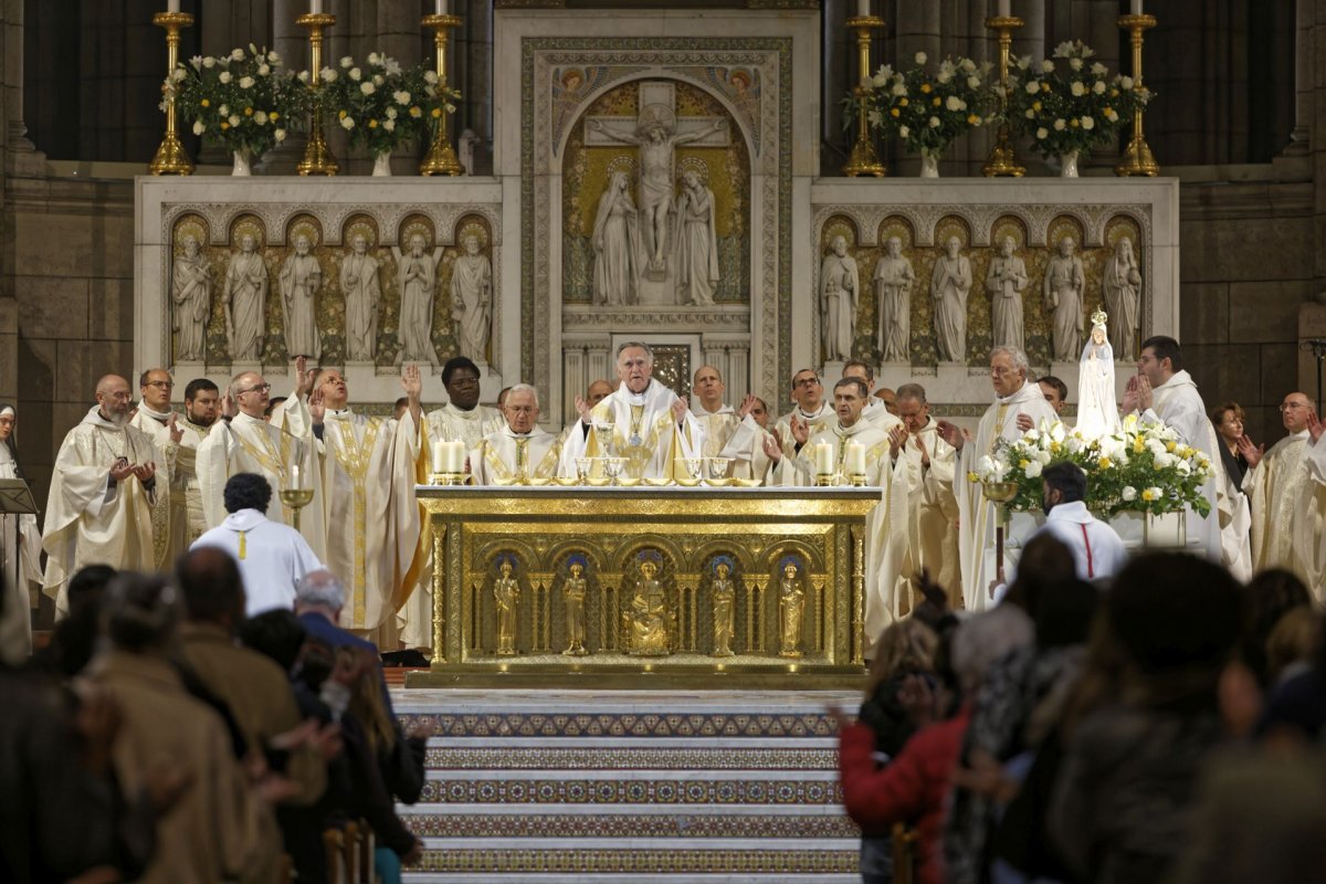 Messe pour la paix en union avec le pape François. 25 mars 2022 © Yannick Boschat / Diocèse de Paris.