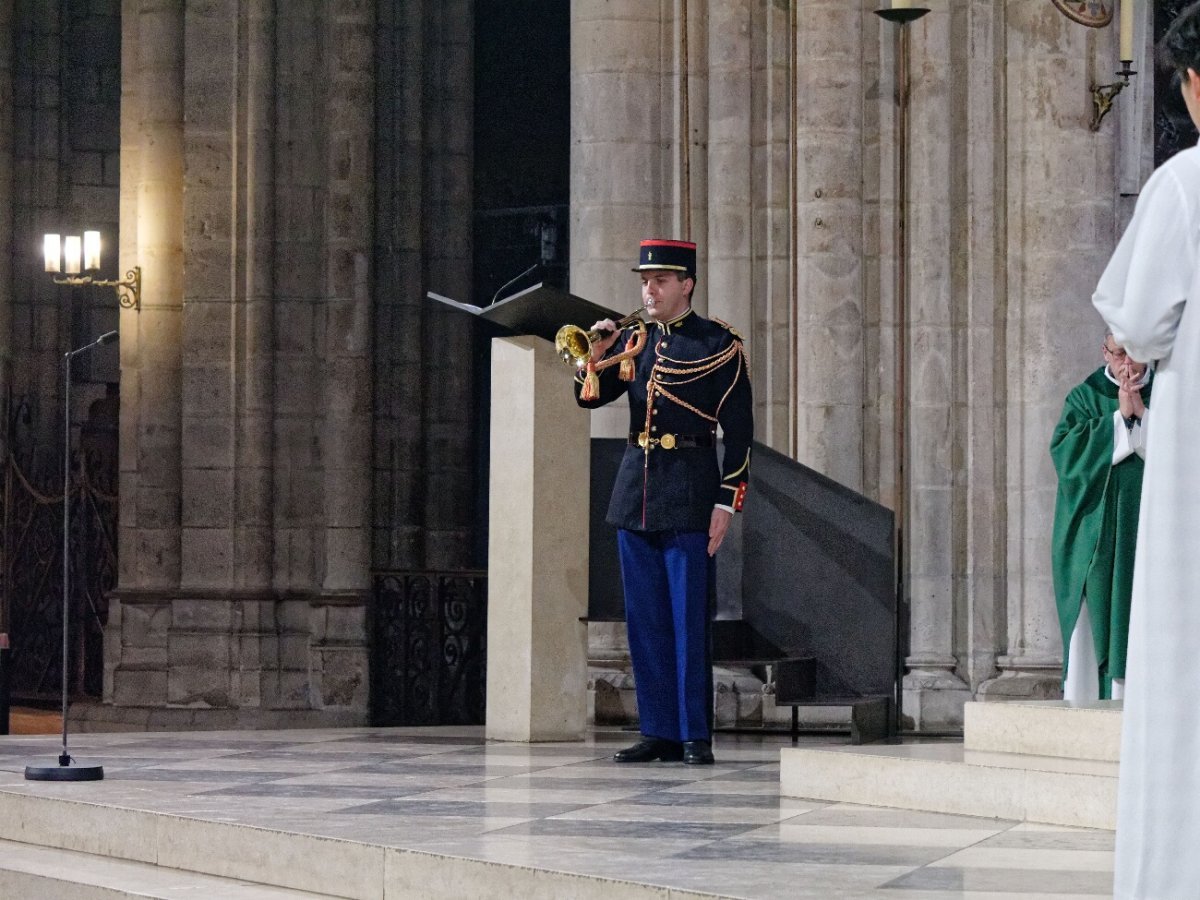 Sonnerie aux morts. © Yannick Boschat / Diocèse de Paris.