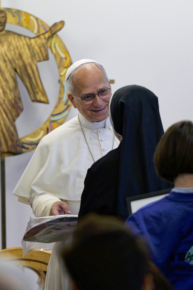 Visite à la Maison Bakhita du pape Léon XIV. © Yannick Boschat / Diocèse de Paris.
