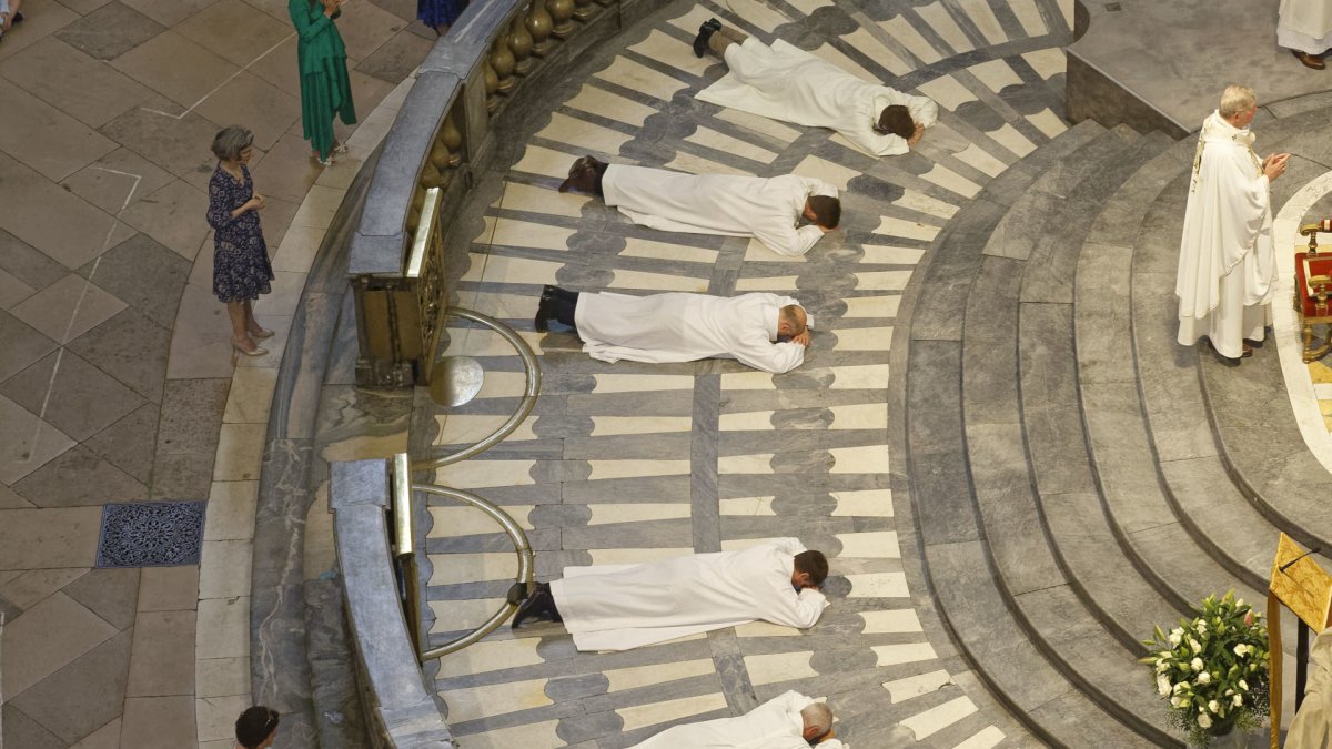 Ordinations De Diacres Permanents - Diaconat Permanent - Diocèse De Paris