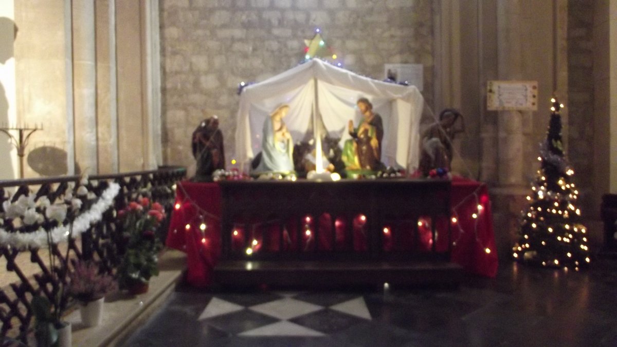 La Visite de Crèche : Un Voyage au Cœur de Noël