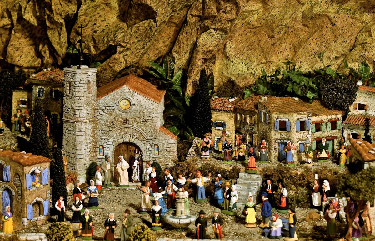 Visite de la crèche à SaintFrançoisXavier Diocèse de Paris